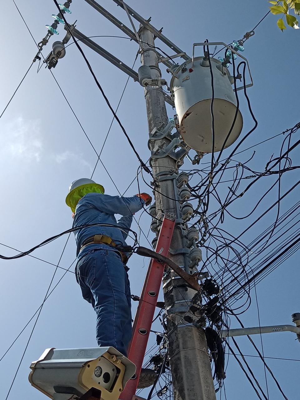 Plomeria alectricidad gas venta de paneles solares 